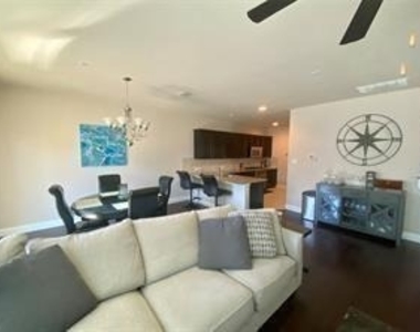 432 Hunt Drive - Photo Thumbnail 12