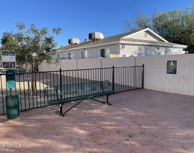 1222 E Mountain View Road - Photo Thumbnail 11