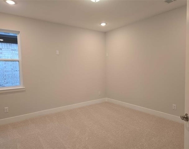11539 Pinto Street - Photo Thumbnail 23