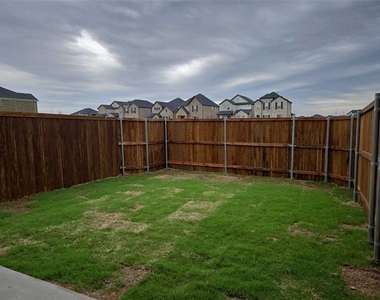 11539 Pinto Street - Photo Thumbnail 30