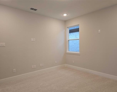 11539 Pinto Street - Photo Thumbnail 25