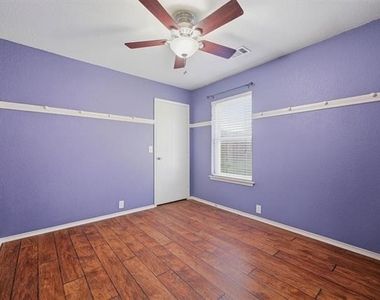 2304 Pheasant Run - Photo Thumbnail 19