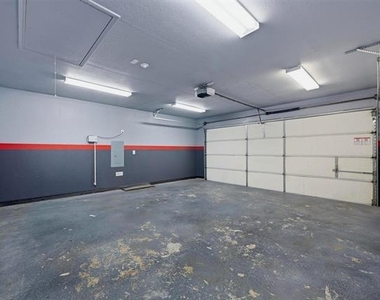 2304 Pheasant Run - Photo Thumbnail 21