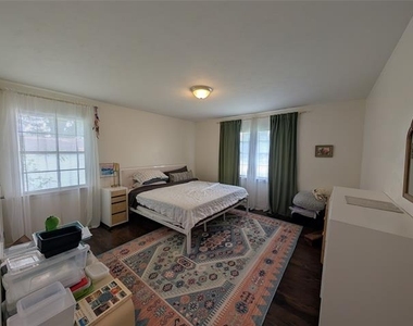 804 Canal Street - Photo Thumbnail 5