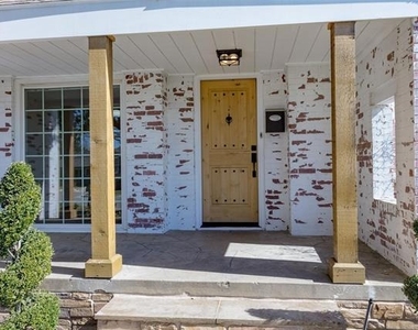 2641 Boyd Avenue - Photo Thumbnail 1