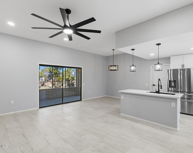 16817 N Meadow Park Drive - Photo Thumbnail 10