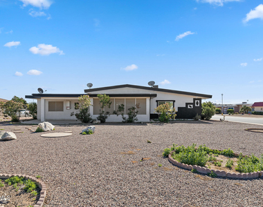 16817 N Meadow Park Drive - Photo Thumbnail 24