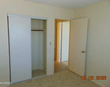 6617 W Cheryl Drive - Photo Thumbnail 17