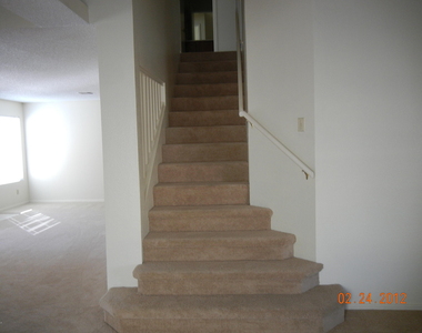 6617 W Cheryl Drive - Photo Thumbnail 2