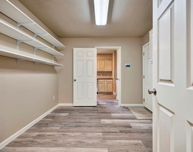 4729 Oarlock Drive - Photo Thumbnail 21