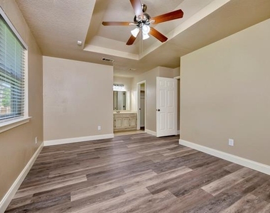 4729 Oarlock Drive - Photo Thumbnail 13