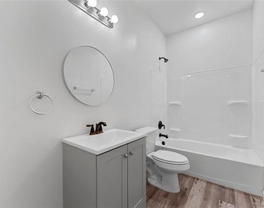 3331 Spring Avenue - Photo Thumbnail 9