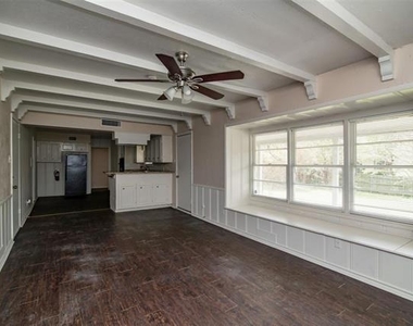 1604 Weiler Boulevard - Photo Thumbnail 8