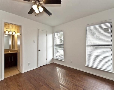 5909 Birchbrook Drive - Photo Thumbnail 7