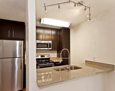 5909 Birchbrook Drive - Photo Thumbnail 14