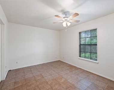 447 Vincent Street - Photo Thumbnail 15