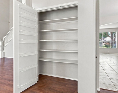 7212 Crabtree Lane - Photo Thumbnail 20
