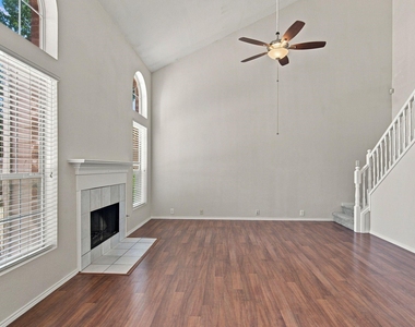 7212 Crabtree Lane - Photo Thumbnail 12