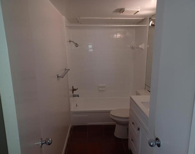 4432 Buena Vista Street - Photo Thumbnail 7