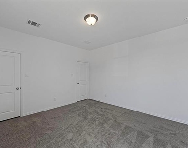 3309 Penn Boulevard - Photo Thumbnail 25