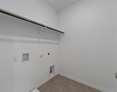 3309 Penn Boulevard - Photo Thumbnail 24