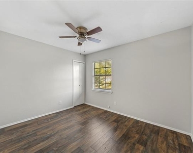 4716 Rose Of Sharon Lane - Photo Thumbnail 7