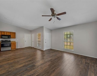 4716 Rose Of Sharon Lane - Photo Thumbnail 10