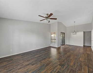 4716 Rose Of Sharon Lane - Photo Thumbnail 25