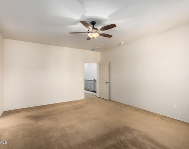 3464 S Bluejay Drive - Photo Thumbnail 6