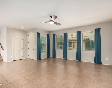 3464 S Bluejay Drive - Photo Thumbnail 1