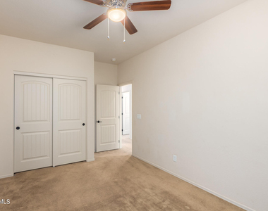 3464 S Bluejay Drive - Photo Thumbnail 11