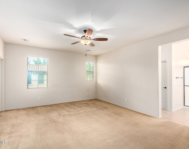3464 S Bluejay Drive - Photo Thumbnail 7