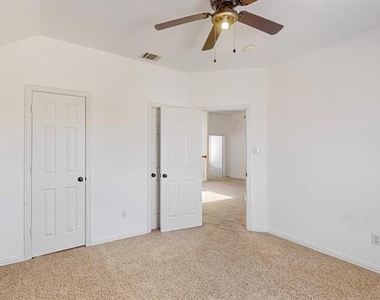 8609 Rugby Drive - Photo Thumbnail 32