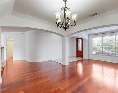 8609 Rugby Drive - Photo Thumbnail 1