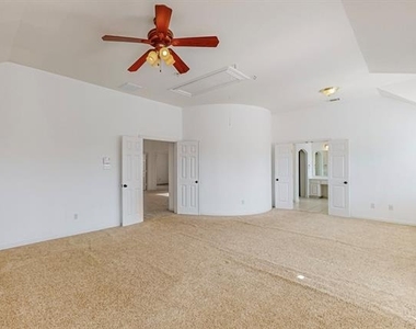 8609 Rugby Drive - Photo Thumbnail 20