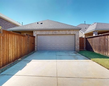 2321 Astapor Drive - Photo Thumbnail 38