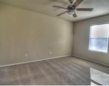 6216 Texana Way - Photo Thumbnail 14