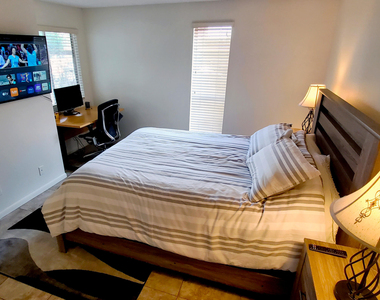 4354 N 82nd Street - Photo Thumbnail 10