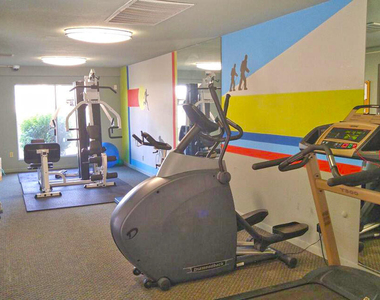 4354 N 82nd Street - Photo Thumbnail 13