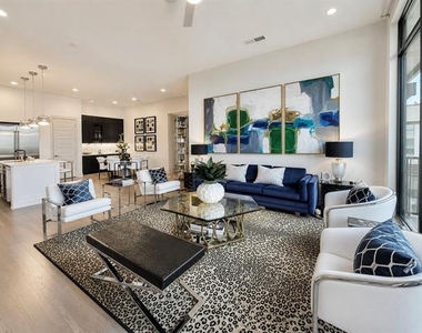 3330 Oak Grove Avenue - Photo Thumbnail 2