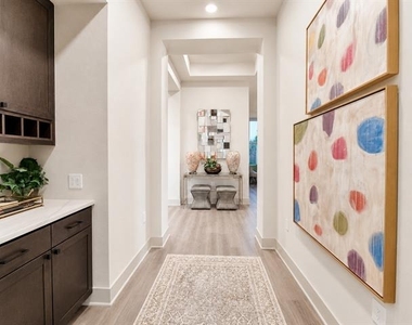 3330 Oak Grove Avenue - Photo Thumbnail 10