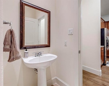 1600 Abrams Road - Photo Thumbnail 32