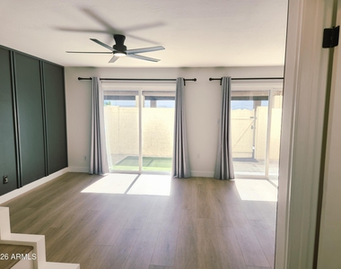 4818 N 73rd Street - Photo Thumbnail 2