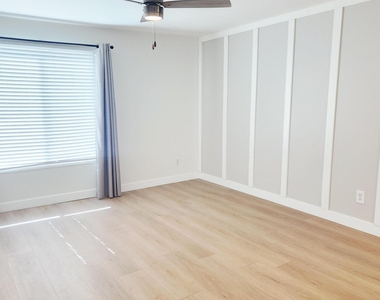 4818 N 73rd Street - Photo Thumbnail 31