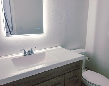 4818 N 73rd Street - Photo Thumbnail 4