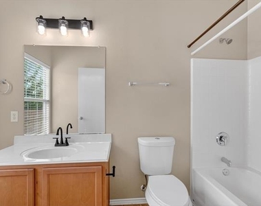 7401 Cowhand Court - Photo Thumbnail 21
