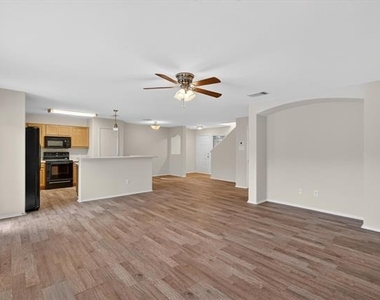 7401 Cowhand Court - Photo Thumbnail 5