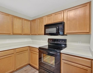 7401 Cowhand Court - Photo Thumbnail 9