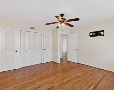 2120 Healey Drive - Photo Thumbnail 18