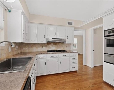 2120 Healey Drive - Photo Thumbnail 10